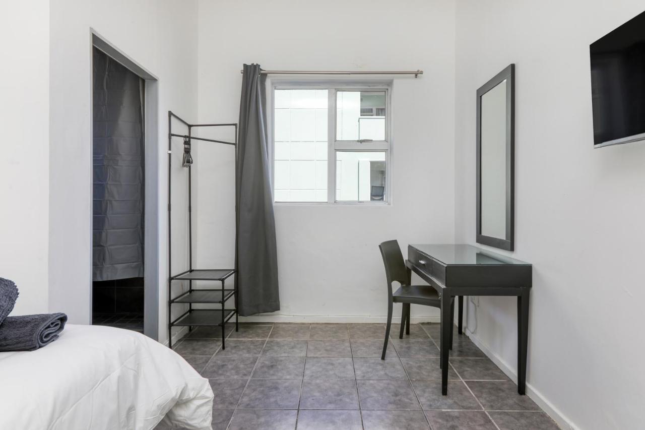 Inn & Out Express Sea Point كيب تاون المظهر الخارجي الصورة